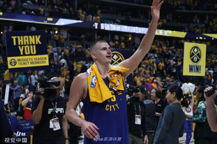 网传视频浙江U20全运会输球后被球迷训话，王钰栋摇头离开（网传浙江U20全运会失利后遭球迷训斥，王钰栋摇头离场）