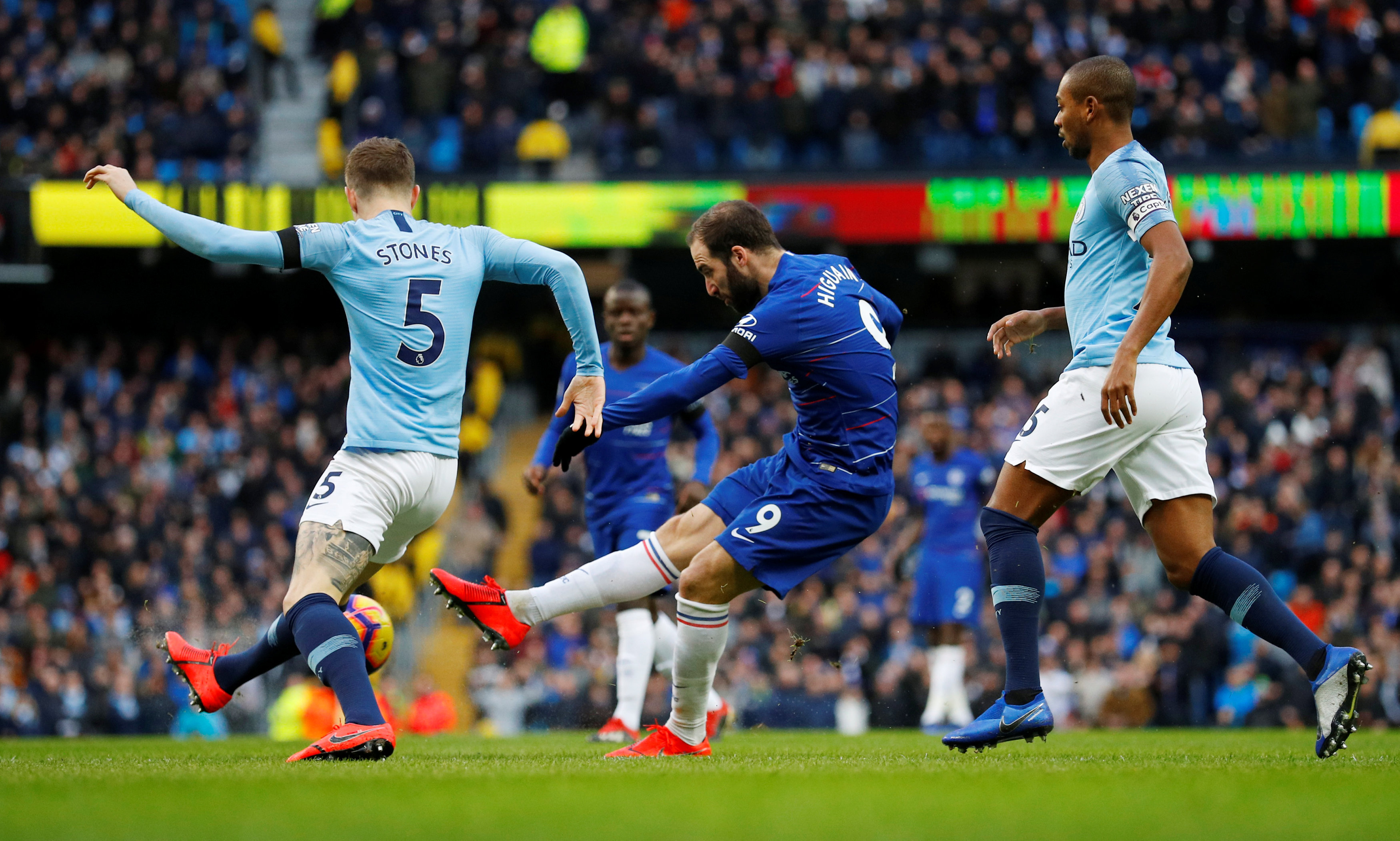 罗体：拉齐奥尝试用诺斯林和都灵租借交换伊利奇，萨里已点头（罗体：萨里点头，拉齐奥拟以诺斯林＋租借方案与都灵换伊利奇）