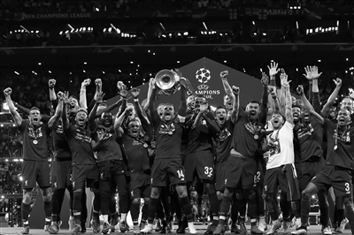 FIFA最佳阵投票：凯恩的专家组得分为0，C罗6分、梅西3分（FIFA最佳阵评选结果：专家给凯恩0分，C罗6分、梅西3分）
