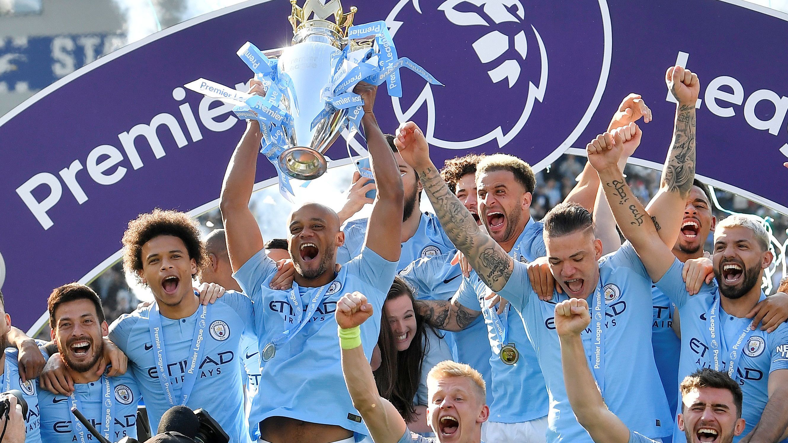 1-3遗憾无缘冠军，穆勒赛后社媒晒照感谢球迷支持（1-3落败无缘冠军，穆勒赛后社媒晒照致谢球迷）