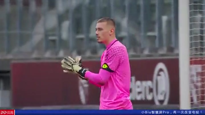 世体：巴黎关注巴萨B队队长科尔特斯，巴萨可与他续约至后年（世体：巴黎有意巴萨B队长科尔特斯，巴萨可选择将其合同续至后年）